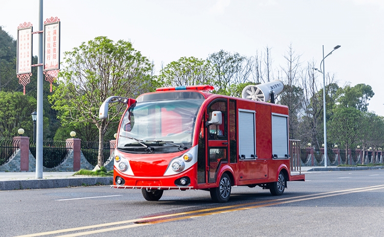 2座除塵車，道路降塵霧炮車