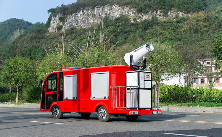 2座除塵車，道路降塵霧炮車